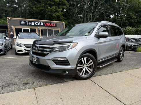Used 2017 Honda Pilot EX-L image 2