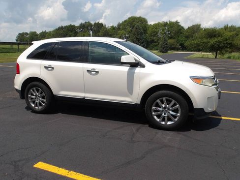 Used 2011 Ford Edge SEL w/ 201A Rapid Spec Order Code FWD image 1