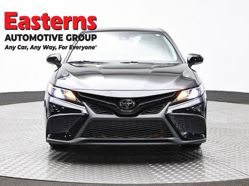 Used 2024 Toyota Camry SE w/ Convenience Package FWD image 2