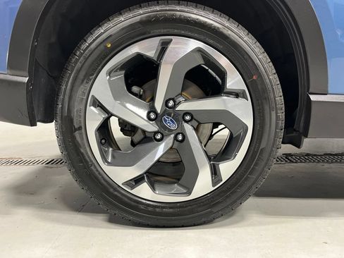 Certified 2022 Subaru Forester Touring AWD/4WD image 44
