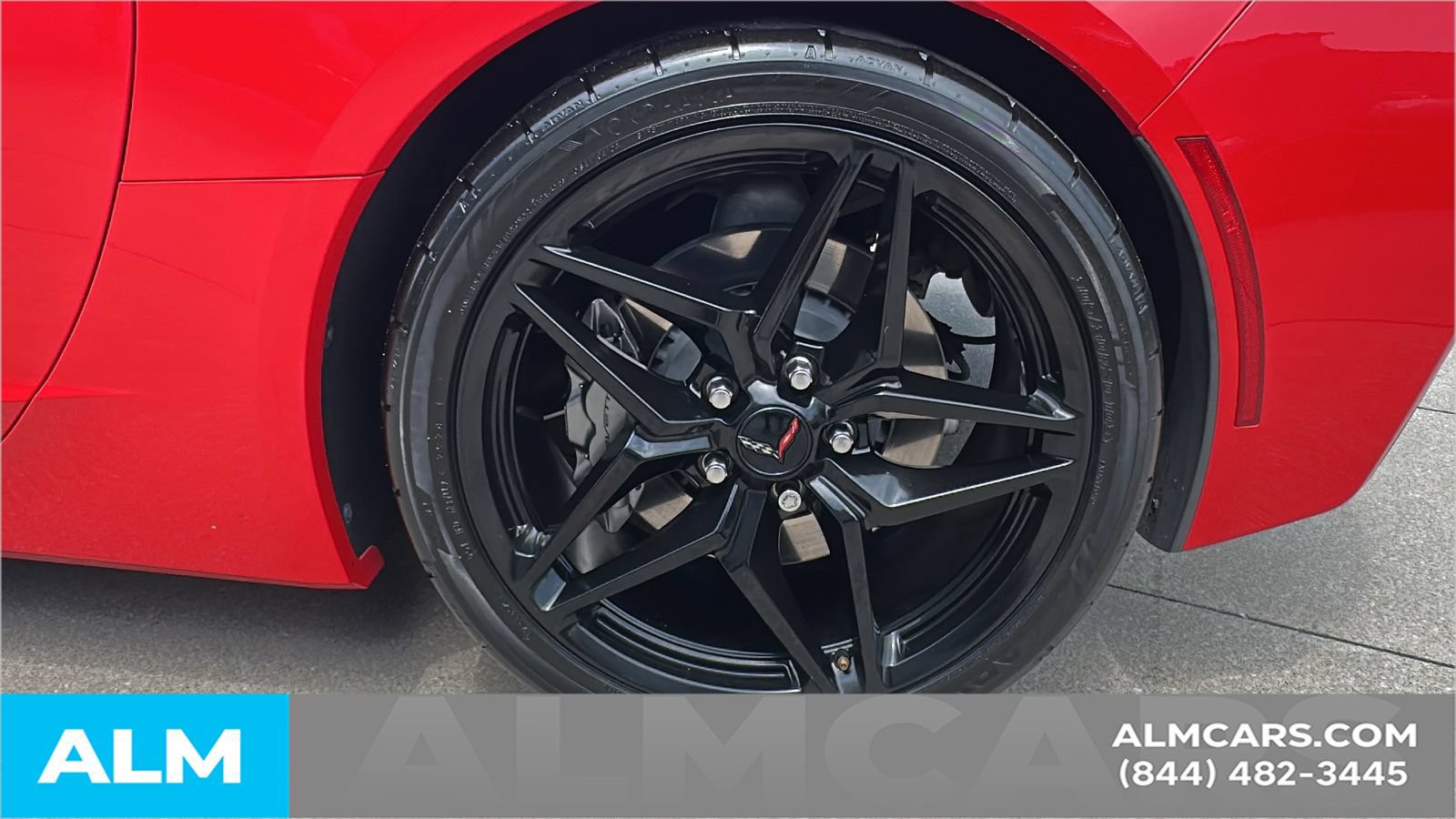 Used 2019 Chevrolet Corvette Stingray Coupe w/ Carbon Flash Badge Package RWD image 22