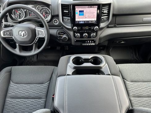 New 2026 RAM 1500 4x4 Crew Cab image 13