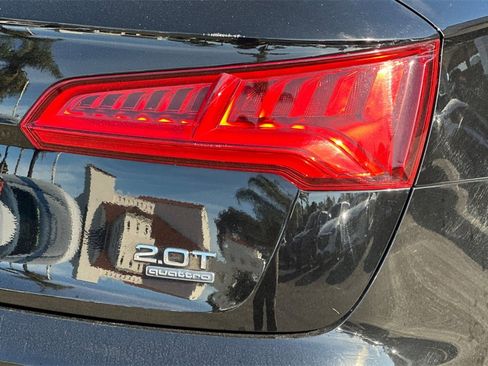 Used 2018 Audi Q5 2.0T Premium Plus w/ Premium Plus Package image 27