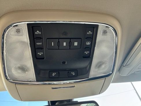 Used 2016 Chrysler 300 Limited AWD/4WD image 26