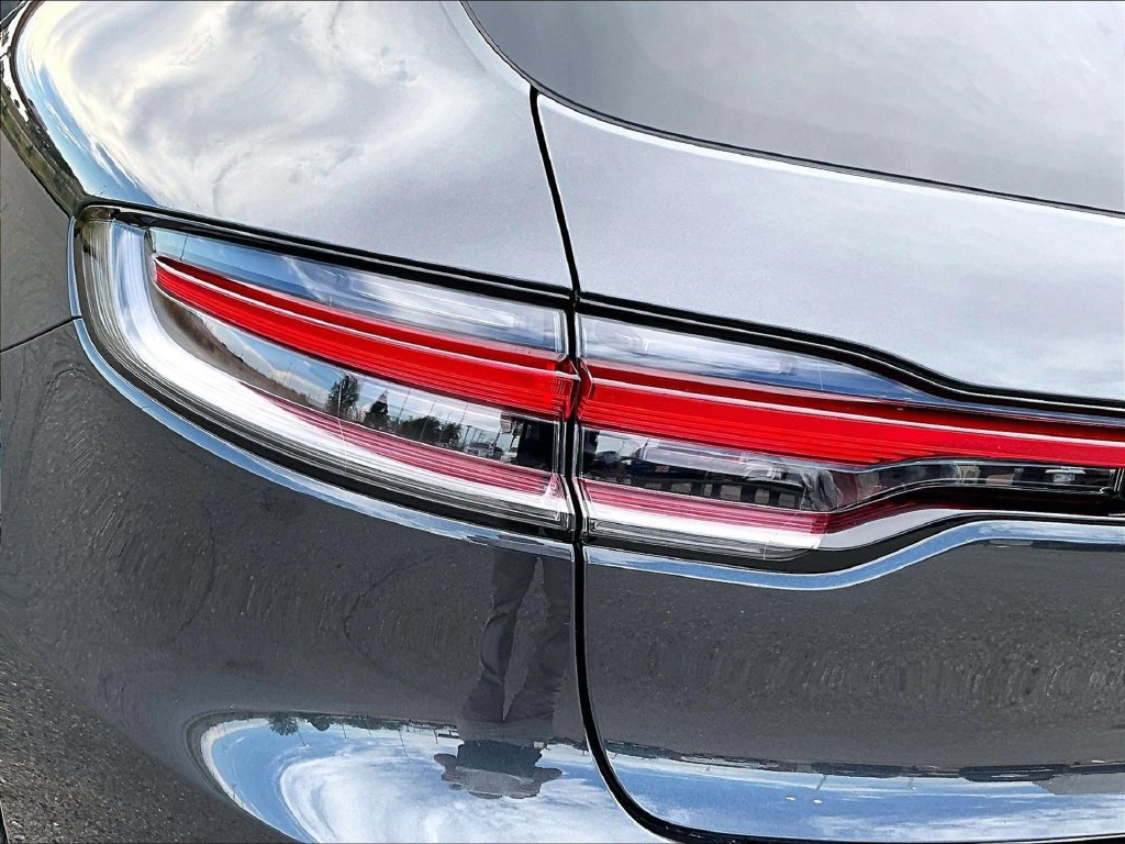 Certified 2026 Porsche Macan AWD/4WD image 21