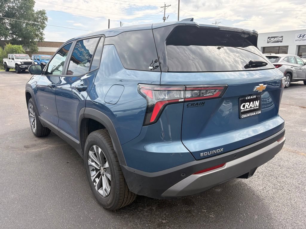Used 2025 Chevrolet Equinox LT w/ Safety and Technology Package FWD image 5