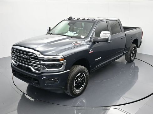 New 2026 RAM 3500 Laramie AWD/4WD image 30