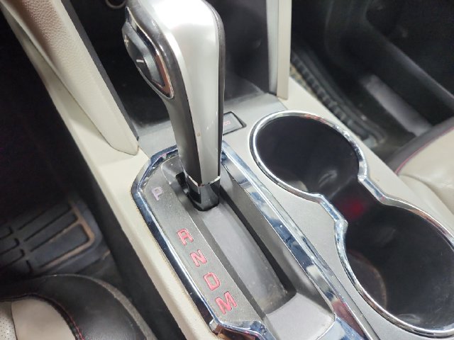 Used 2015 GMC Terrain SLT FWD image 18