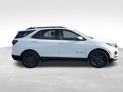 Certified 2023 Chevrolet Equinox RS w/ LPO, Floor Liner Package image 6