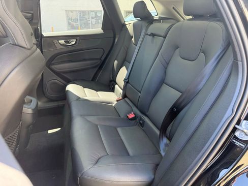 Used 2025 Volvo XC60 B5 Plus image 20