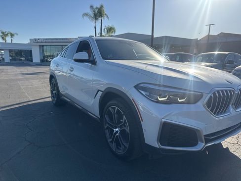 Used 2023 BMW X6 xDrive40i w/ Climate Comfort Package image 7