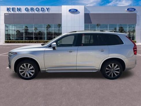 Used 2018 Volvo XC90 T6 Momentum w/ Momentum Plus Package AWD/4WD image 2