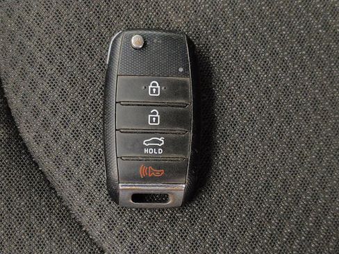 Used 2017 Kia Optima LX FWD image 32
