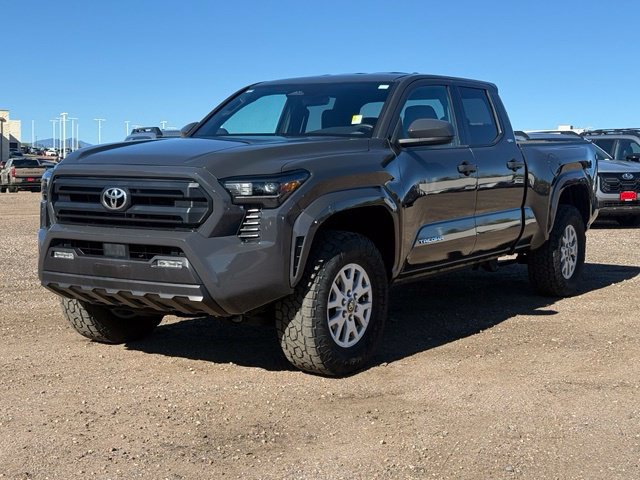 Used 2025 Toyota Tacoma SR5 AWD/4WD image 1
