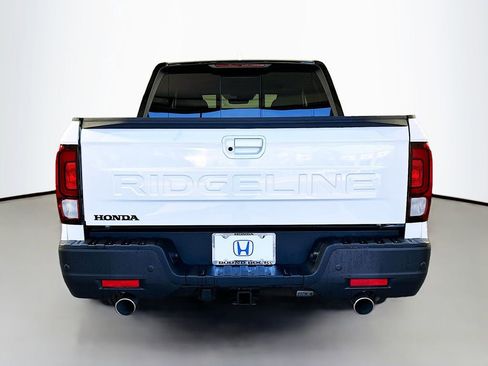 New 2026 Honda Ridgeline Black Edition image 6