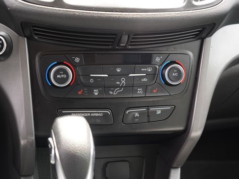 Used 2019 Ford Escape SE FWD image 24