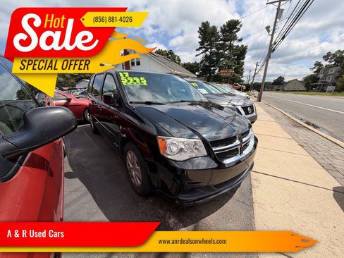 Used 2017 Dodge Grand Caravan SE w/ Power Window Group FWD image 1