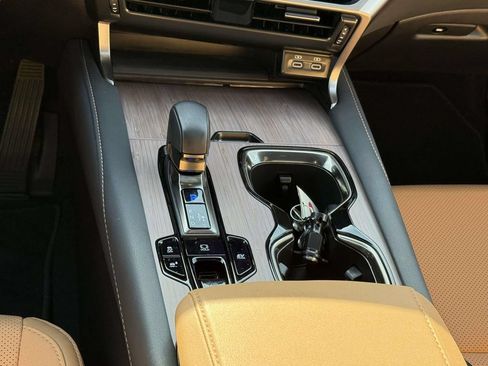 Used 2025 Lexus RX 350h w/ Accessory Package (Z1) AWD/4WD image 19