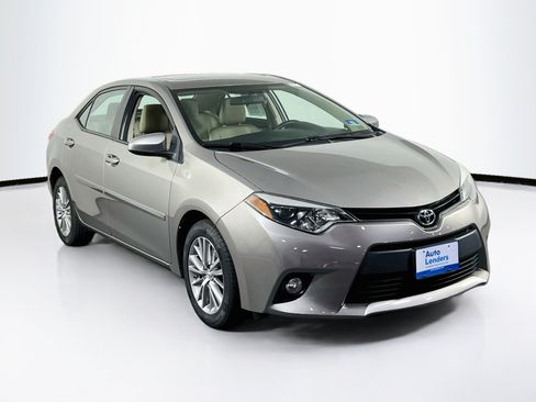 Used 2014 Toyota Corolla LE w/ Driver Convenience Package FWD image 3