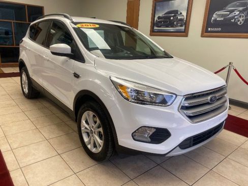 Used 2018 Ford Escape SE image 7