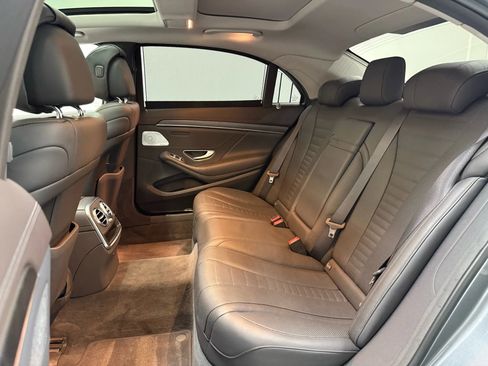 Used 2018 Mercedes-Benz S 560 4MATIC Sedan image 16
