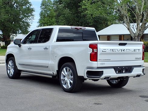 Used 2023 Chevrolet Silverado 1500 High Country w/ High Country Premium Package AWD/4WD image 28