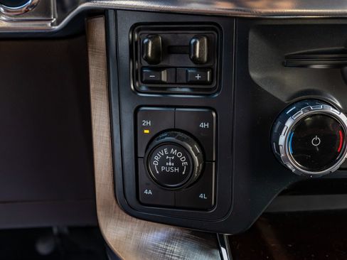 Used 2025 Ford F150 King Ranch w/ FX4 Off-Road Package AWD/4WD image 24