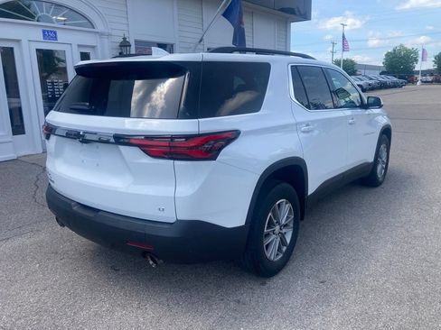 Certified 2023 Chevrolet Traverse LT w/ Rear Camera Mirror Package FWD image 5