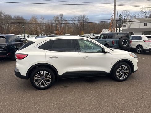 Certified 2022 Ford Escape SEL w/ Technology Package image 4