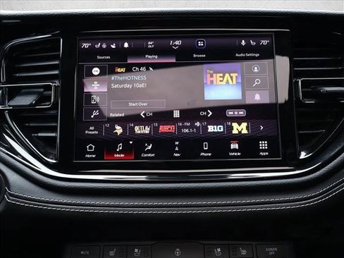 Used 2022 Dodge Durango SRT w/ Technology Group AWD/4WD image 17