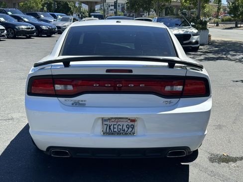 Used 2014 Dodge Charger R/T RWD image 10