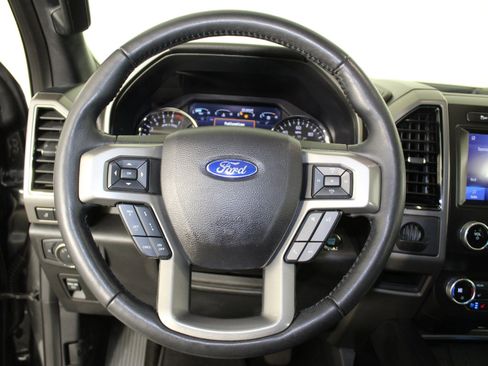 Used 2021 Ford Expedition XLT image 14