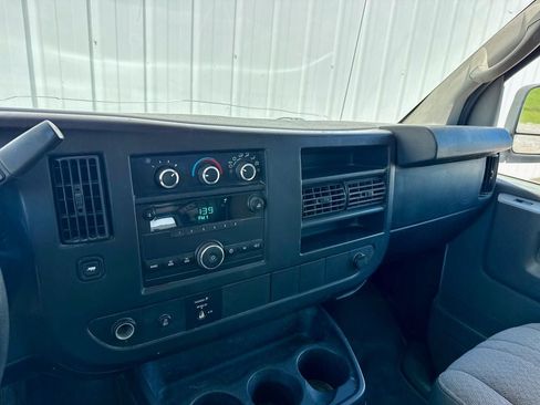 Used 2014 GMC Savana 2500 RWD image 20