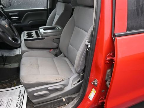 Used 2018 Chevrolet Silverado 1500 Custom w/ Custom Value Package image 9