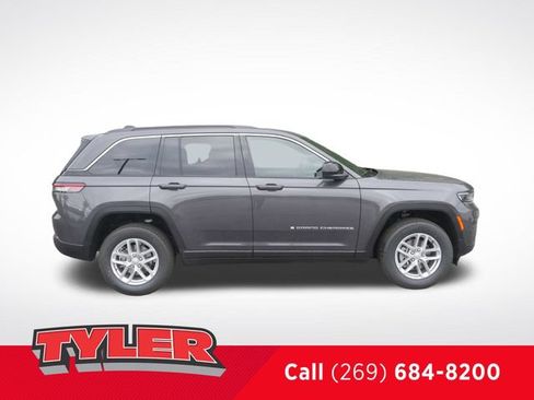 New 2026 Jeep Grand Cherokee Laredo X AWD/4WD image 9