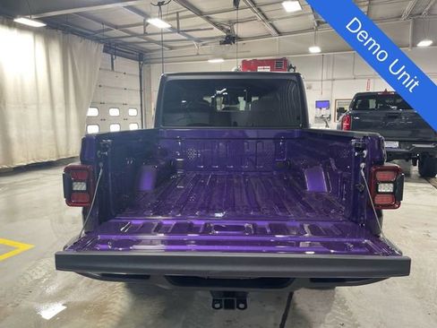 New 2026 Jeep Gladiator Willys AWD/4WD image 22