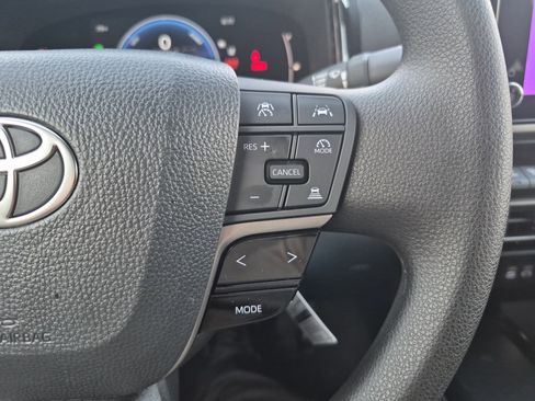 Used 2026 Toyota Camry LE FWD image 24