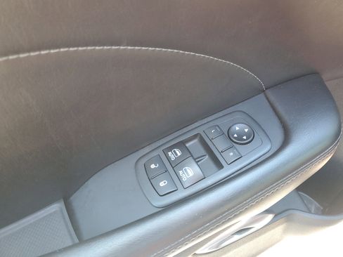 Used 2018 Dodge Challenger R/T Plus image 9