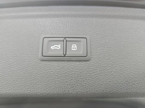 Used 2023 Audi Q5 2.0T Premium image 28