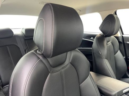 Used 2026 Genesis G70 2.5T RWD image 45