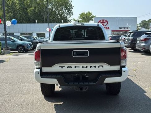 Certified 2023 Toyota Tacoma TRD Sport w/ TRD Premium Sport Package AWD/4WD image 4