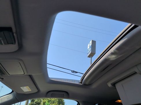 Used 2017 Honda Pilot Elite image 10
