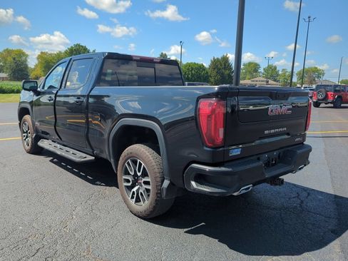 Used 2023 GMC Sierra 1500 AT4 w/ AT4 Preferred Package AWD/4WD image 4