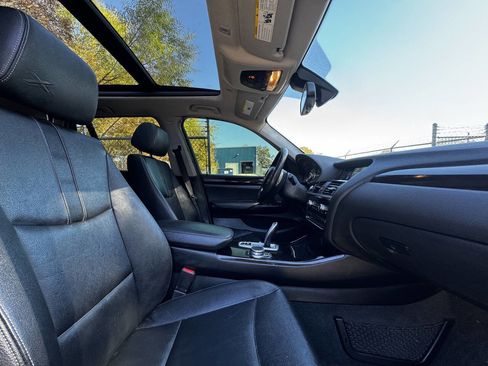 Used 2017 BMW X3 sDrive28i w/ Premium Package image 11