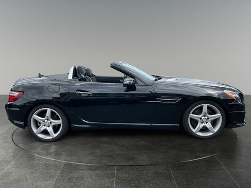 Used 2016 Mercedes-Benz SLK 350 image 11