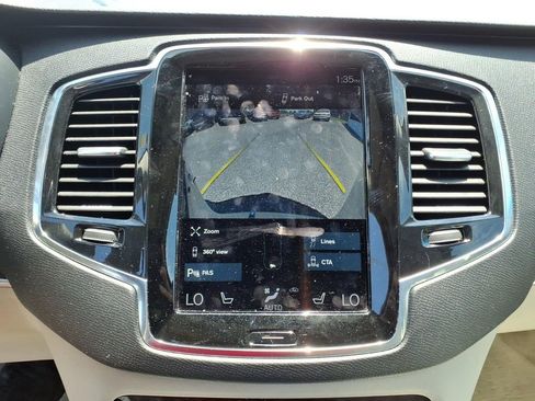 Used 2016 Volvo XC90 T6 Momentum w/ Momentum Plus Package AWD/4WD image 14