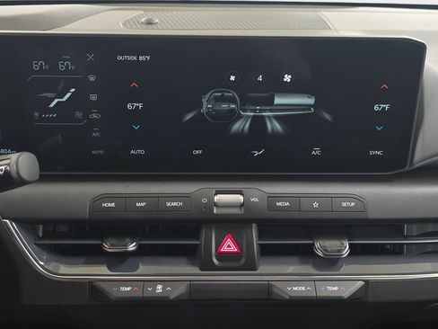 Used 2025 Kia K4 EX FWD image 25