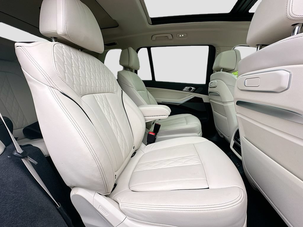 Certified 2024 BMW X7 xDrive40i w/ Executive Package AWD/4WD image 30