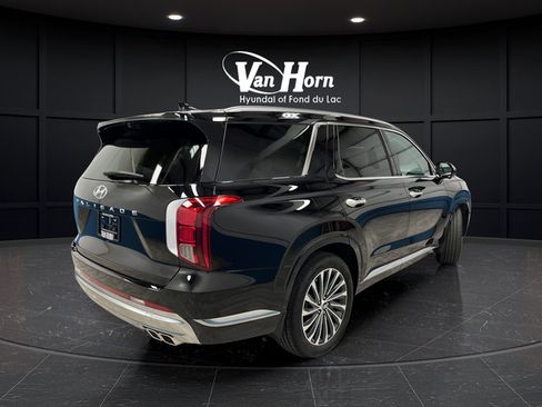 Used 2025 Hyundai Palisade Calligraphy FWD image 7