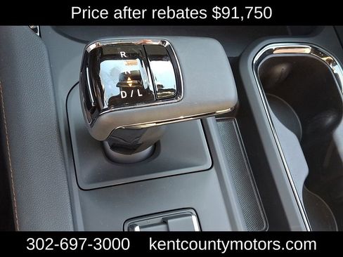 New 2025 GMC Sierra 1500 AT4 w/ AT4 Premium Package image 17